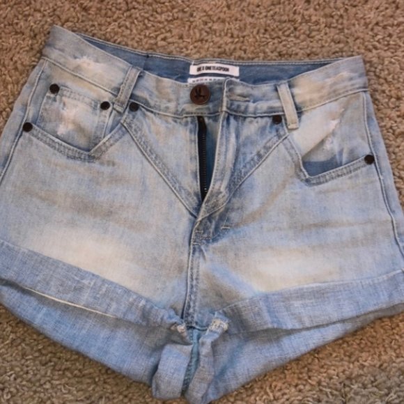 One Teaspoon Relaxed High Rise Shorts (Hawks) - Picture 2 of 3